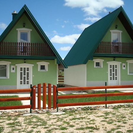 Rooms And Bungalows Sreten Zugic Žabljak Oda fotoğraf